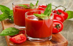 Mitä hyötyä tomaattimehua ja kenelle se on vasta-aiheinen.