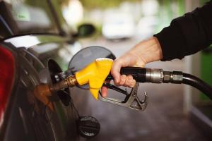 Mikä on hinta bensiinin ilman veroja?