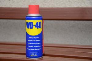 Antilayfhak tai voi käyttää WD-40?