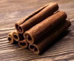 Cinnamon: hyödyllisiä ominaisuuksia ja vasta